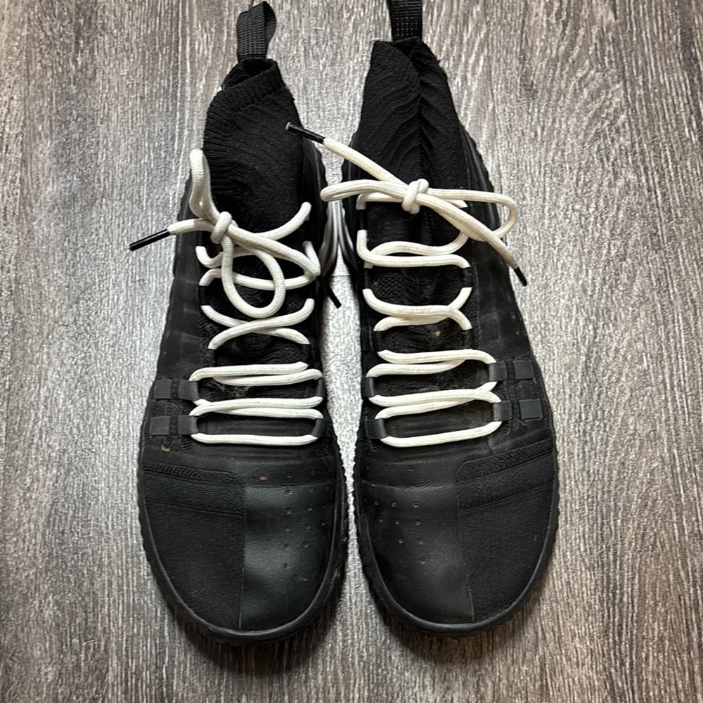 Under Armour Black and White Sneakers with Modern Design